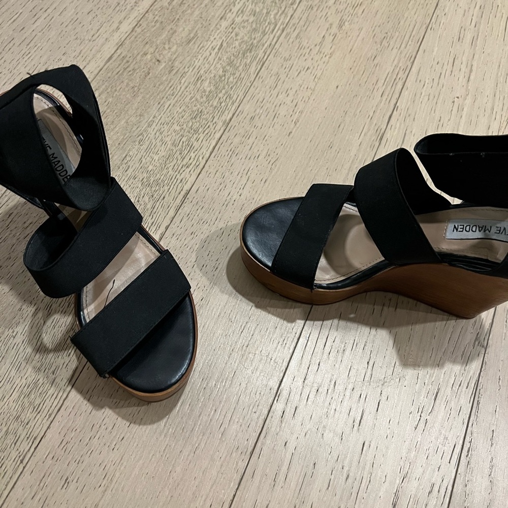 Steve Madden Wedges So Comfy ! - image 1